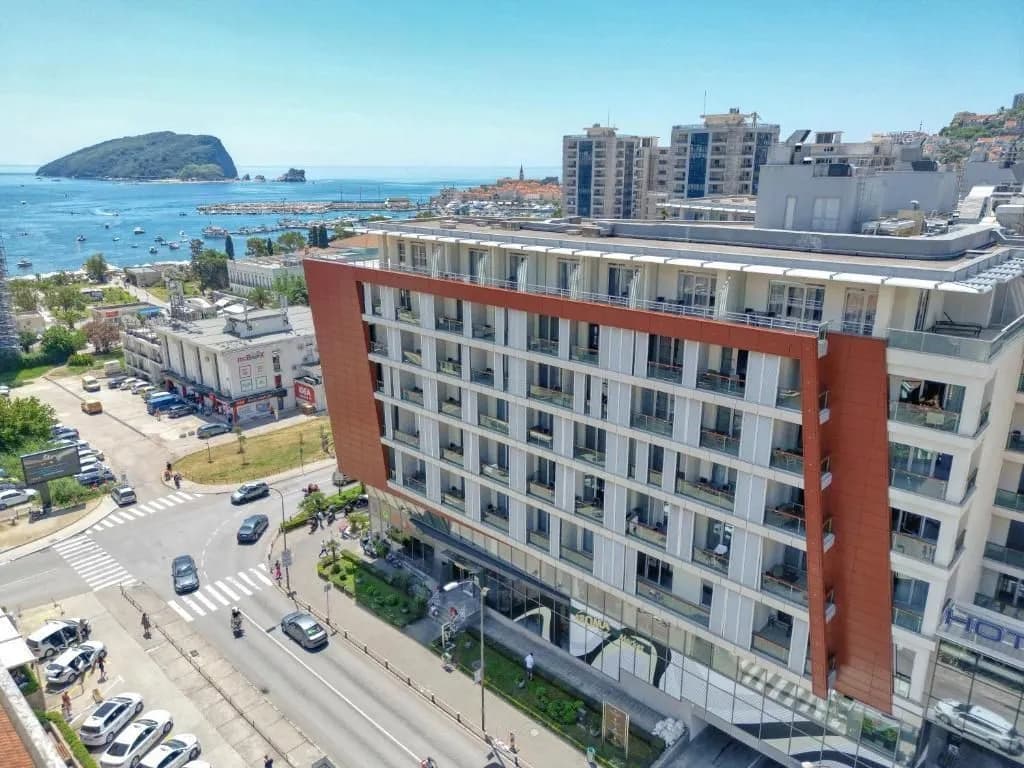 Prodaja, poslovni prostor, 56m², Budva, Crna Gora