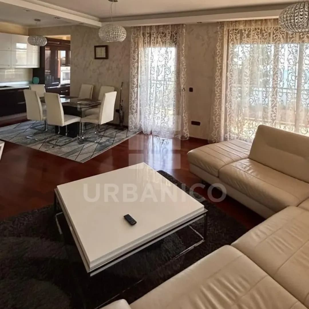 Prodaja, dvosoban stan, 120m², Komoševina, Budva