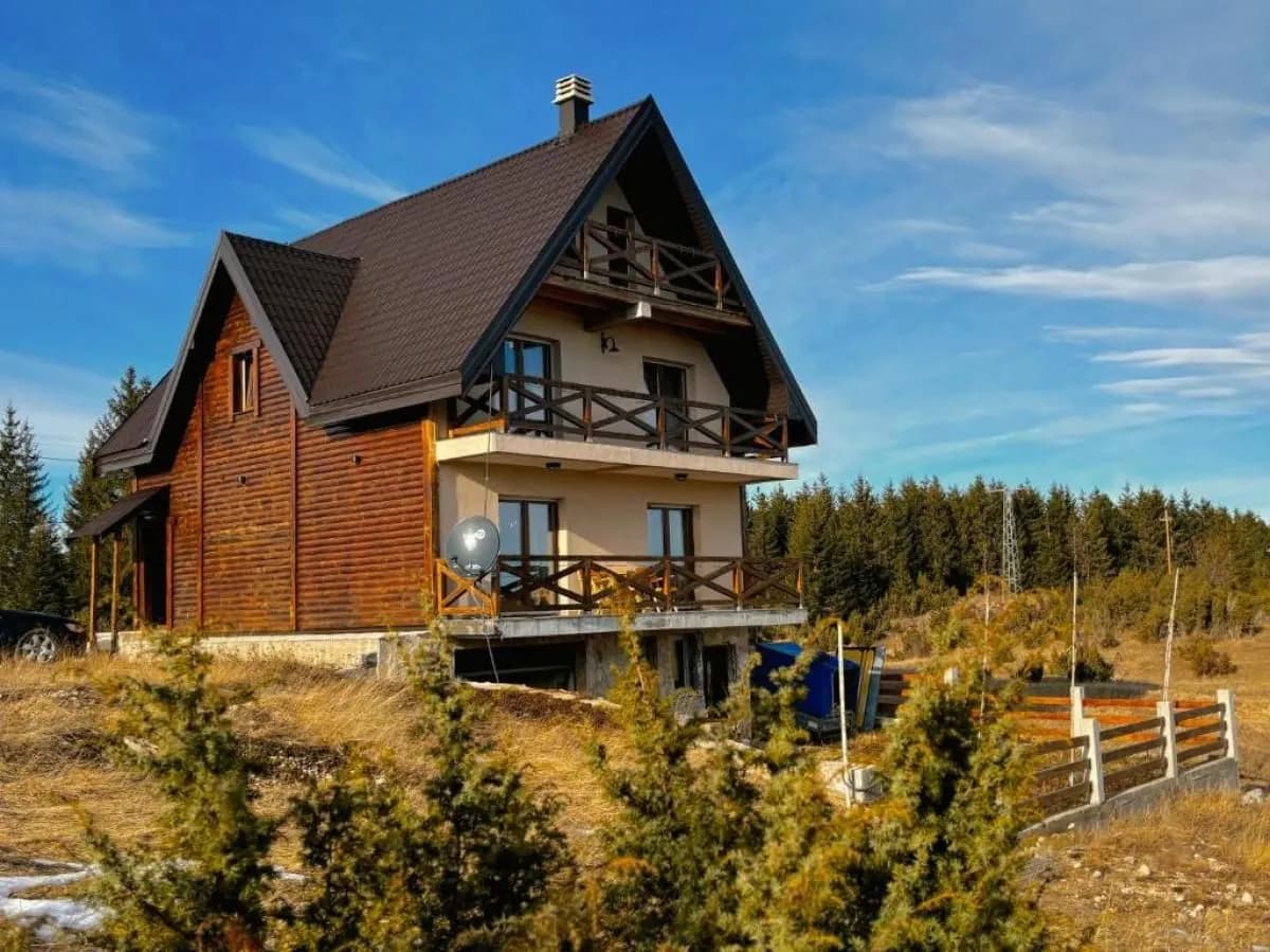 Prodaja, kuća, 274m², Žabljak, Crna Gora