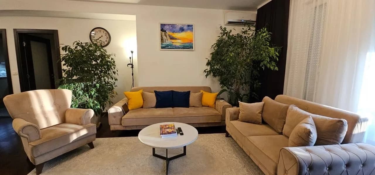 Prodaja, trosoban stan, 151m², Centar, Bar