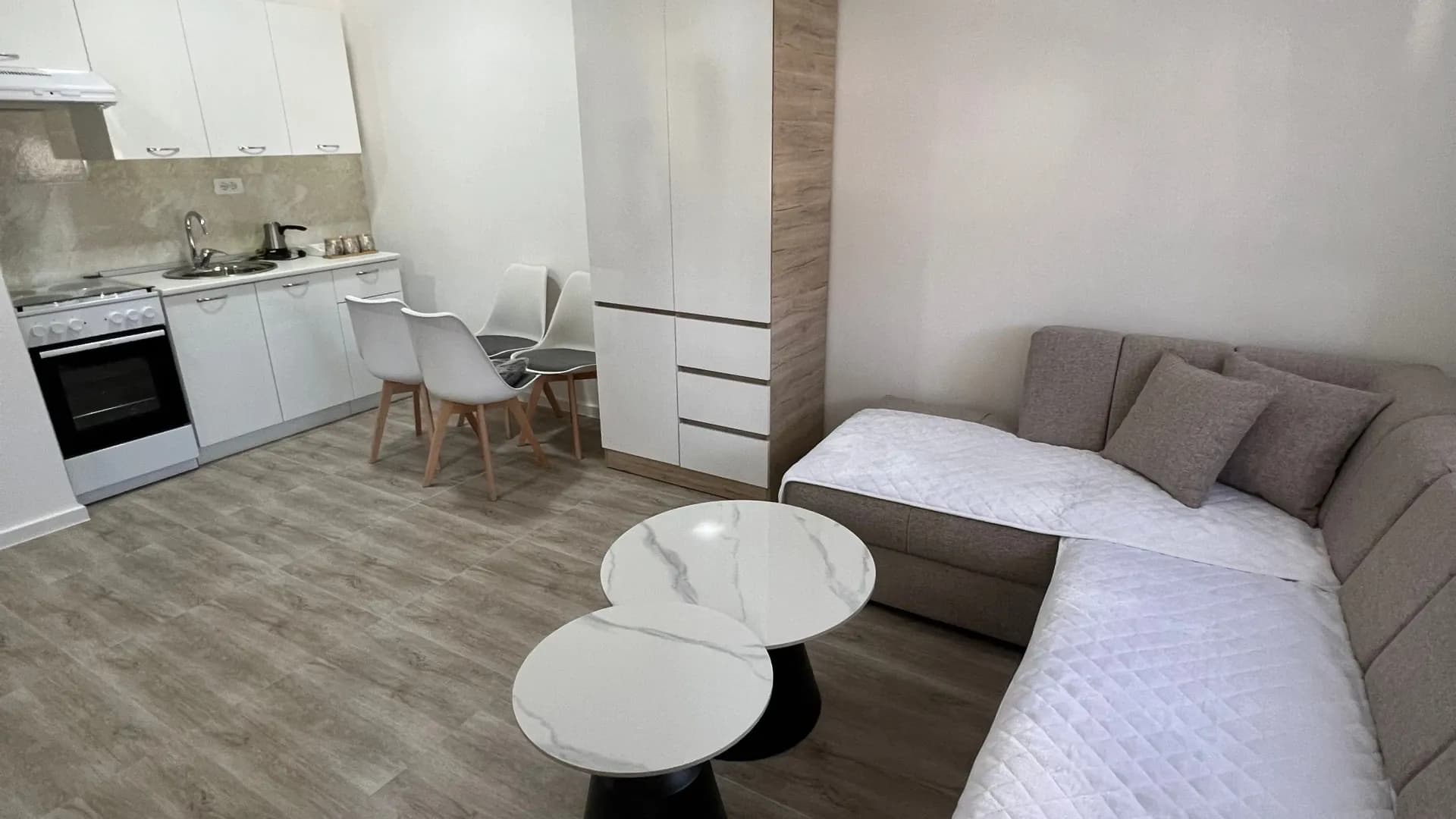 Izdavanje, garsonjera, 25m², Šušanj, Bar