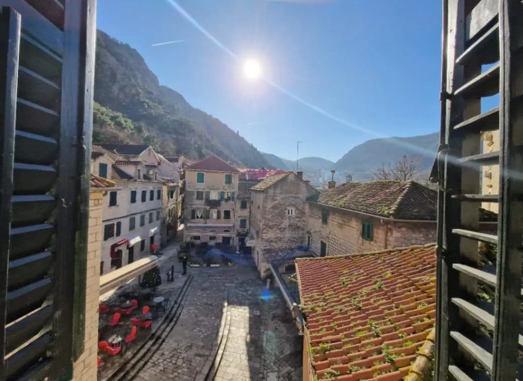 Prodaja, dvosoban stan, 78m², Stari Grad Kotor, Kotor