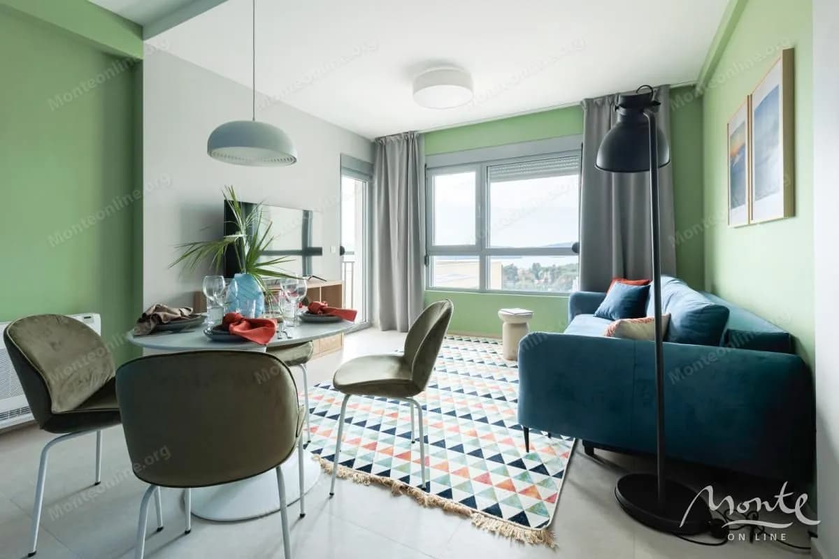 Prodaja, jednosoban stan, 45m², Tivat, Crna Gora