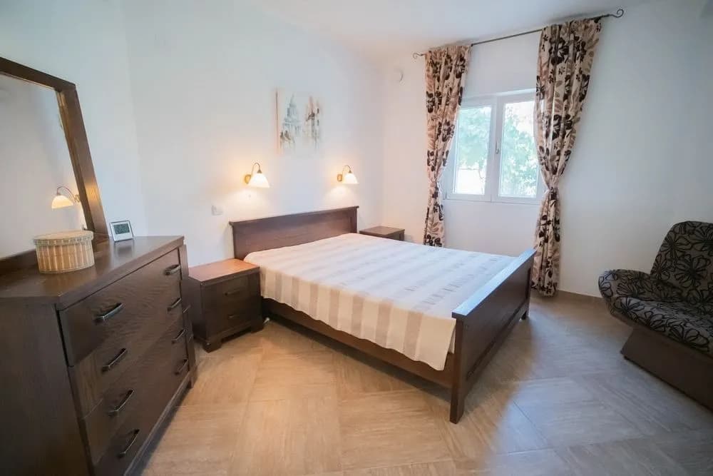 Prodaja, kuća, 525m², Radovići, Tivat