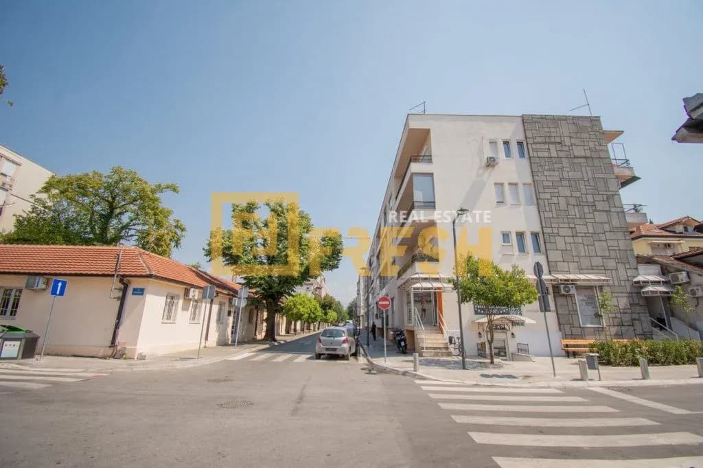 Prodaja, poslovni prostor, 80m², Centar, Podgorica