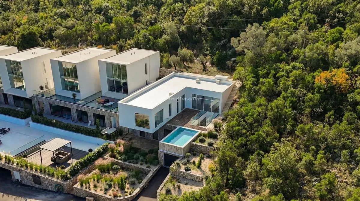 Prodaja, kuća, 350m², Krašići, Tivat