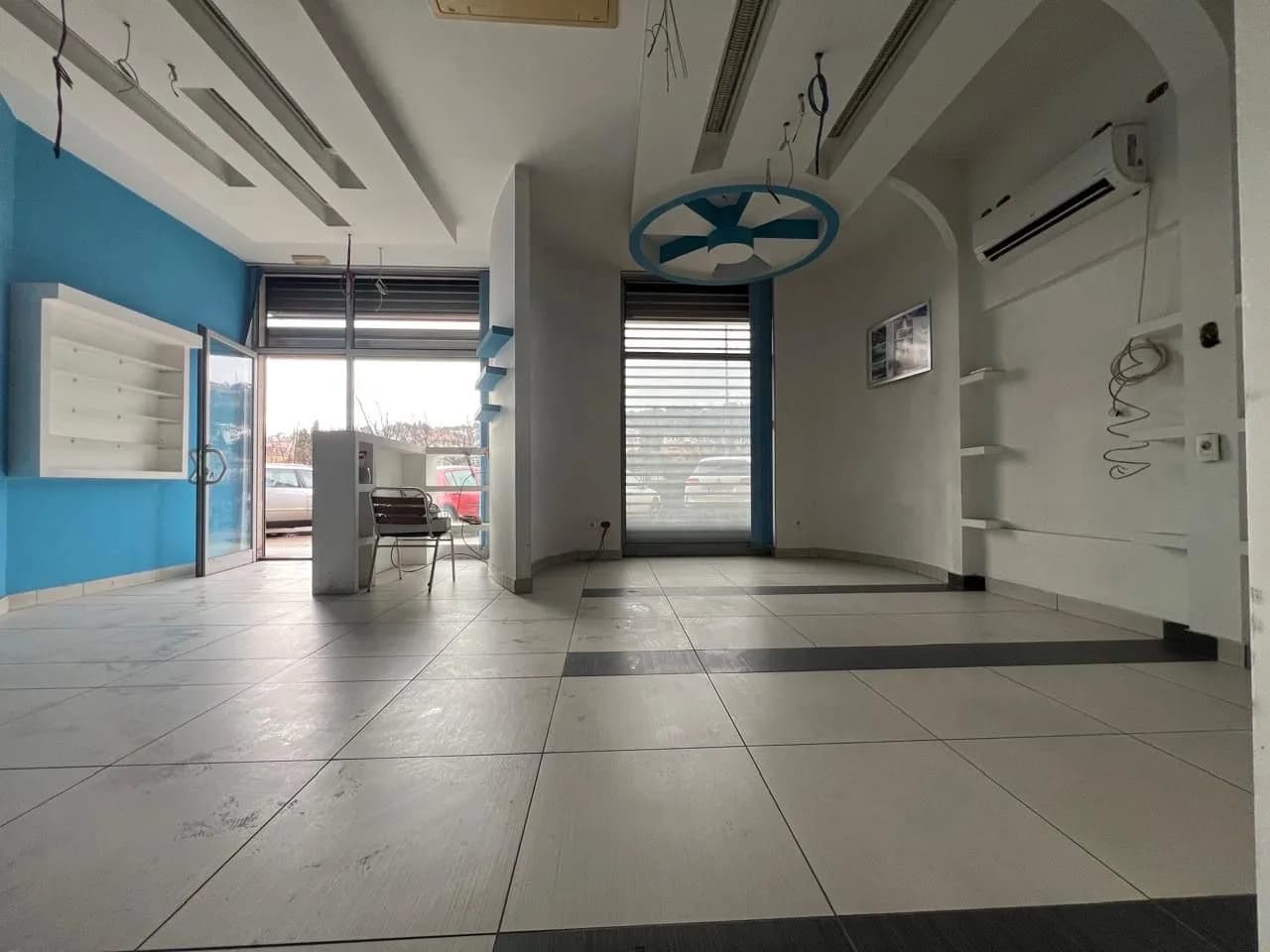 Prodaja, poslovni prostor, 91m², Vezirov Most, Podgorica