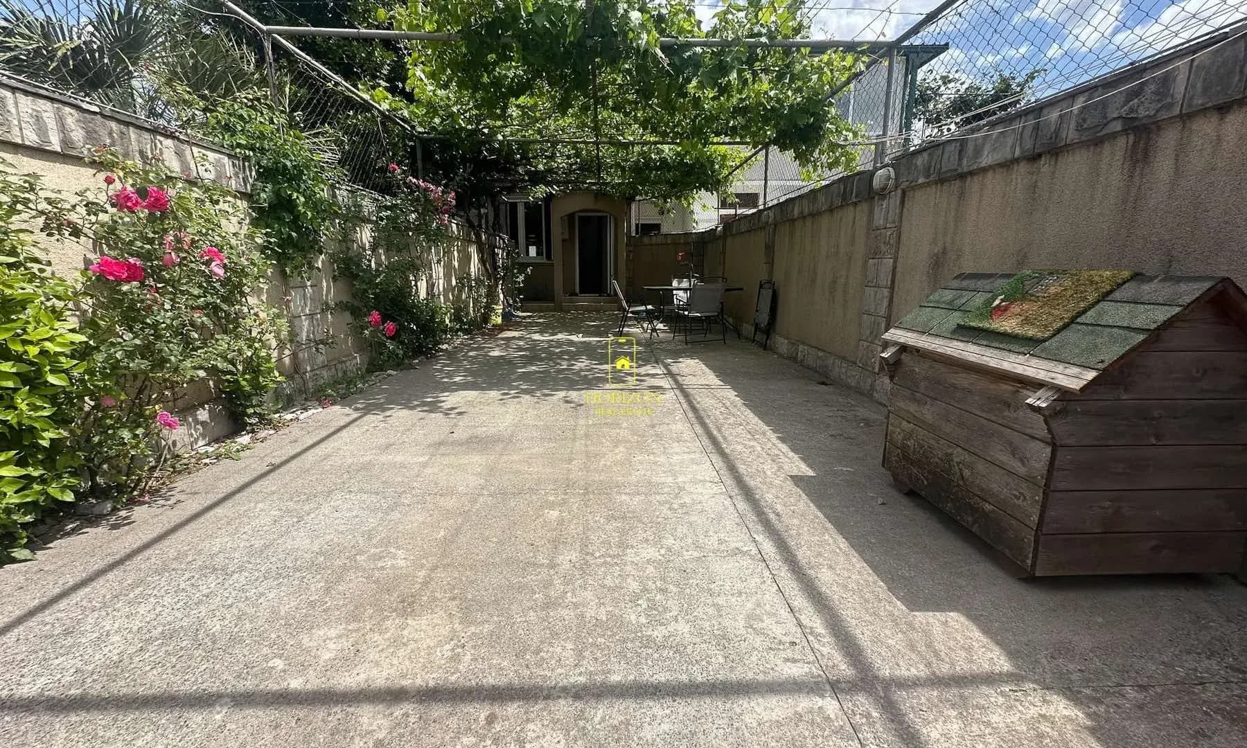 Prodaja, trosoban stan, 75m², Zagorič, Podgorica