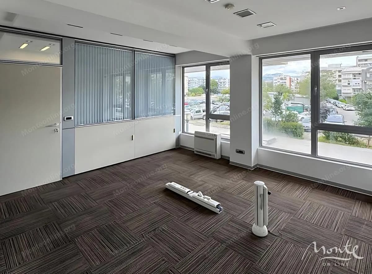 Prodaja, poslovni prostor, 80m², Podgorica, Crna Gora