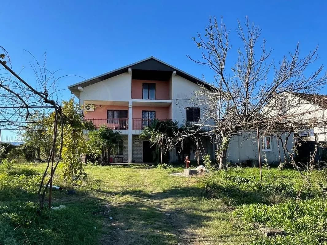 Prodaja, kuća, 200m², Golubovci, Podgorica