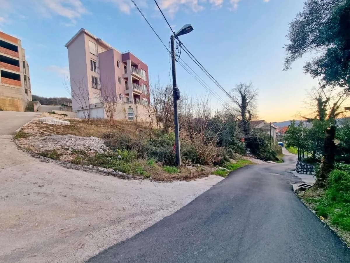 Prodaja, plac, 33800m², Tivat, Crna Gora