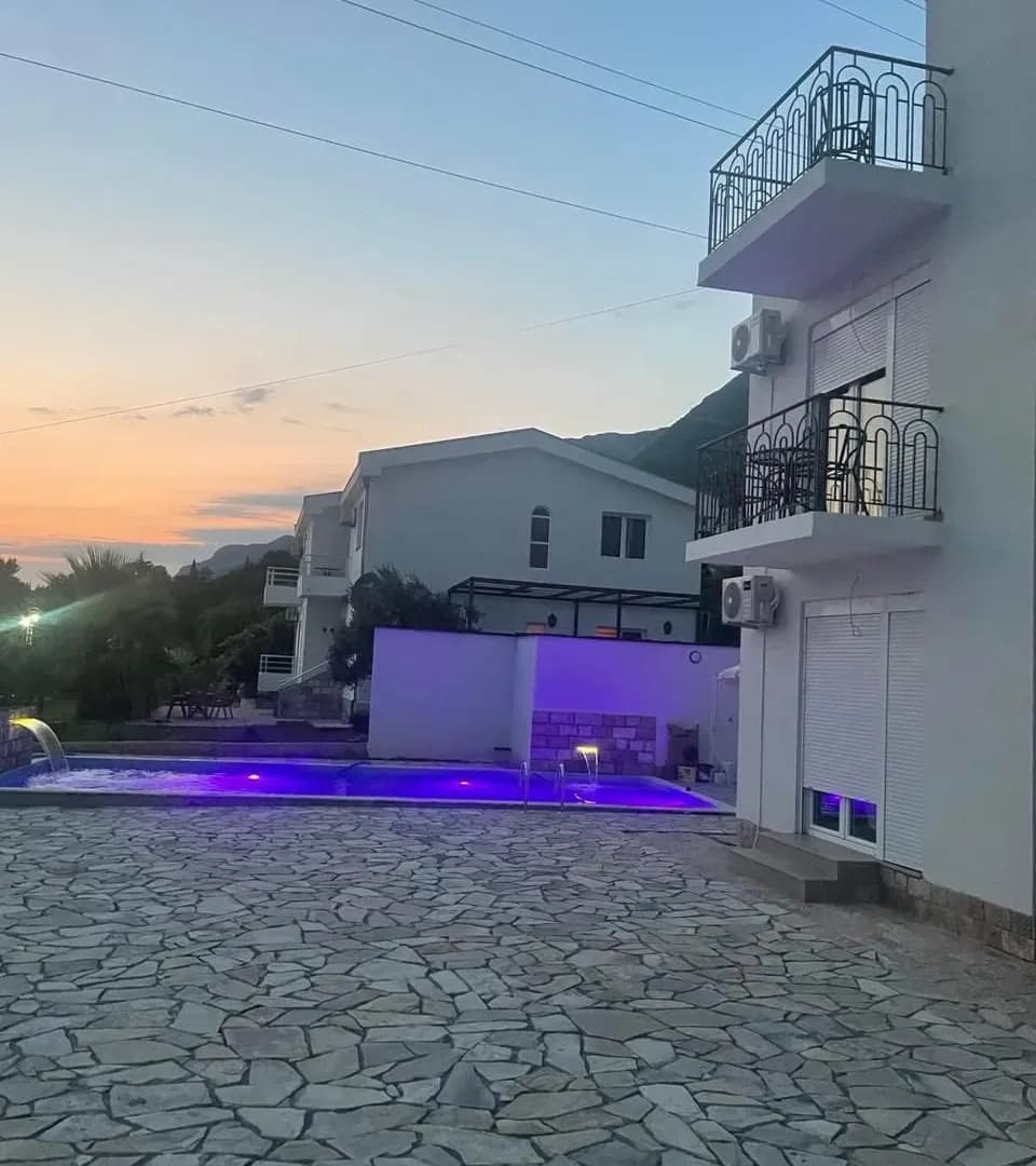 Prodaja, kuća, 360m², Sutomore, Bar