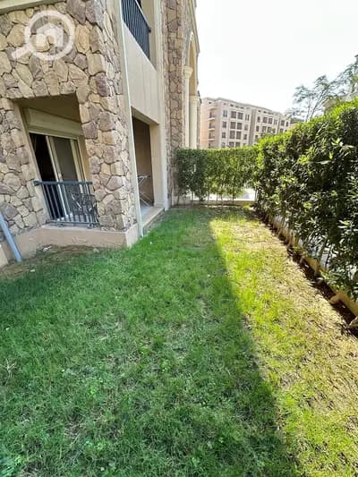 Furnished Apartment with Garden – 90 Avenue