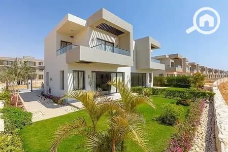First-Row Villa for Sale – 350m from the Sea in Azha Ain Sokhna