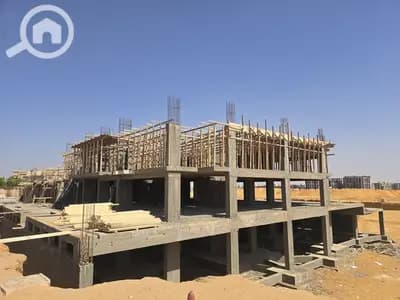Own a ground floor apartment with a garden and 3 bedrooms in ELYSIUM Compound, Sheikh Zayed, with convenient installments.
