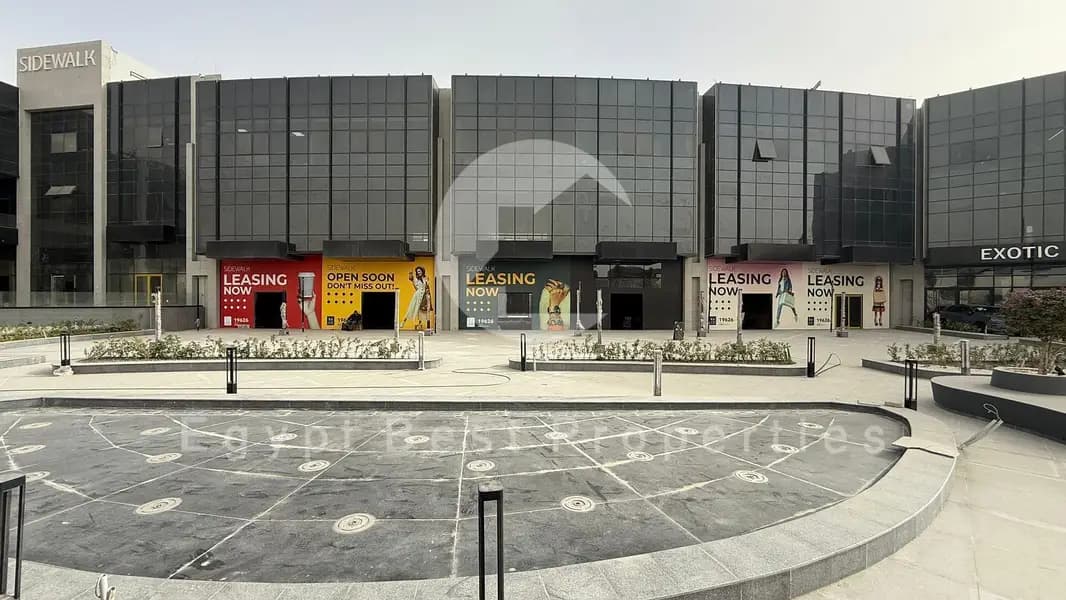 Clinic 102m Finished with ACs for Rent in SideWalk Mall Golden Square 5th Settlement New Cairo