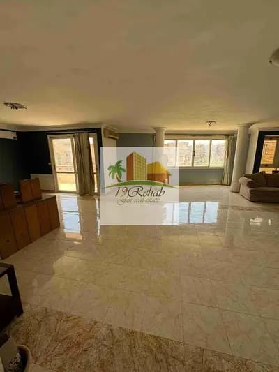 Apartment for sale 300 meters in Al-Rehab 1, phase four, very prime location close to services and malls.