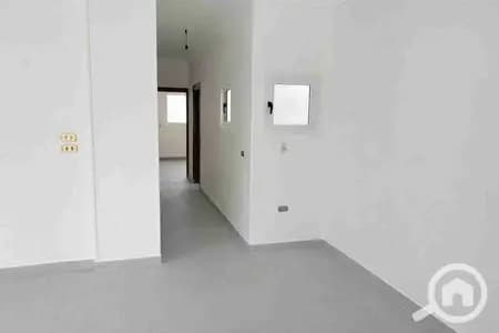 Apartment for rent, suitable for a family, first usage finishing, near Abbas Al Akkad and the International Park.