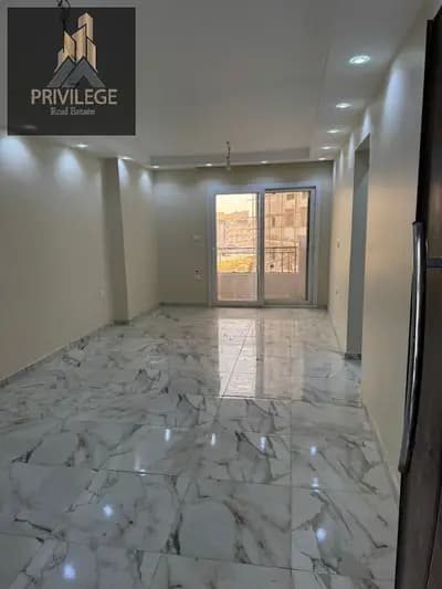 Apartment for rent, ultra-super luxurious finished facade, suitable for newlyweds and ready for immediate occupancy.