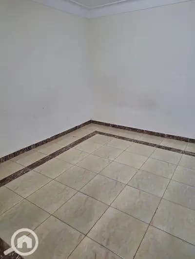 Apartment for rent Fawzy Moaz Street Semouha