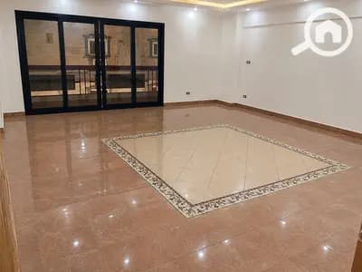 Apartment for residential rent on the second floor with an elevator in Saba Pasha, close to the sea, 175 m, 3 rooms and a reception area of 3 pieces and 2 bathrooms.