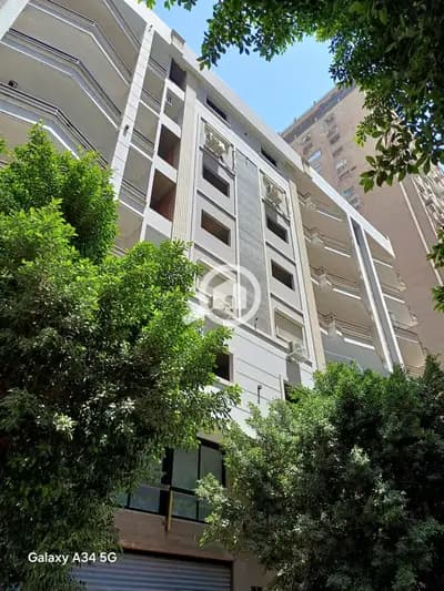 Apartment 320m² Prime Location Best Price per Meter Nile View Next to Four Seasons Hotel, Saudi Embassy and Kuwaiti Embassy Giza
