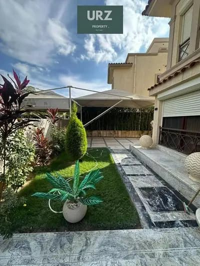 5bedroom 3floor townhouse for sale with the biggest discount in New Cairo Open landscape view on Suez Rd near Madinaty Al Rehab Mountain View