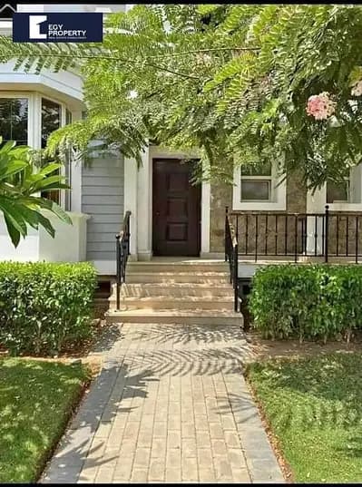 With a Prime View Luxury Villa for Sale in Hyde Park -New Cairo