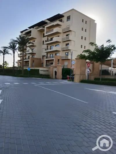 Fully Finished with ACs and Ready Penthouse for Sale in Uptown Cairo Emaar