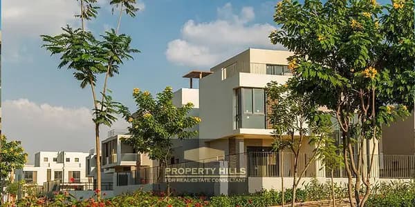 Instant at a snapshot price for a twin villa with a golf view near Mivida and the airport in sodic east