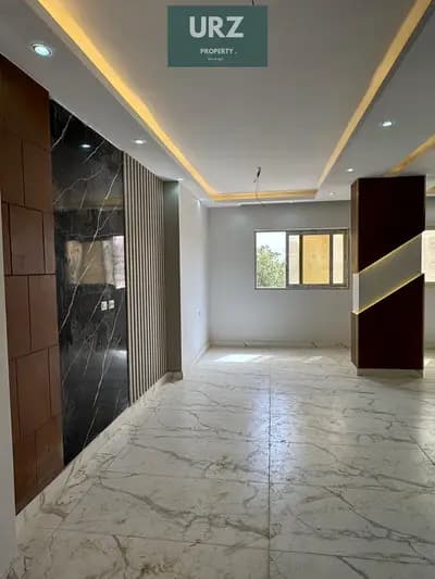 Apartment for sale with a low down payment directly on the Suez Road opposite Spine Towers Madinaty near Rehab and Swan Lake minutes from Creek town