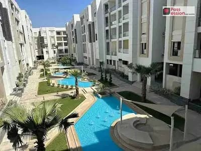 3-bedroom fully finished apartment with ACs for sale in Al Jar Sheraton beside City Centre Almaza, 10 mins from New Cairo.