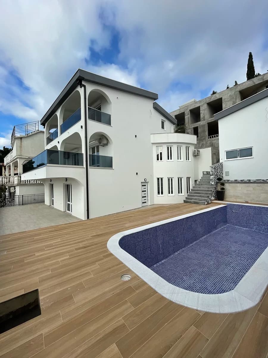 Villa 5 bedrooms