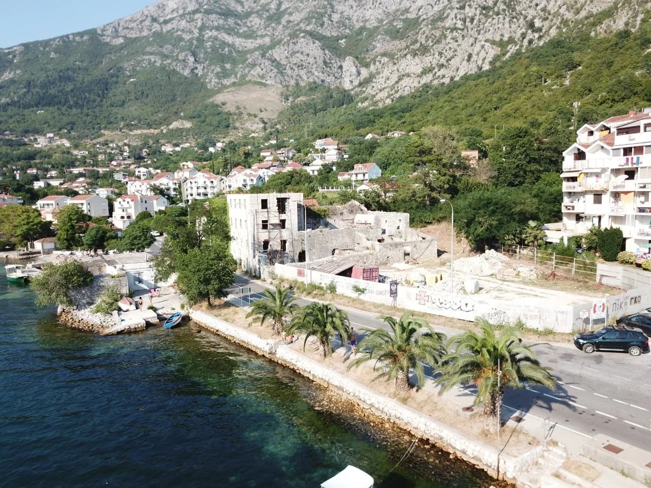 Hotel 1 800 m²