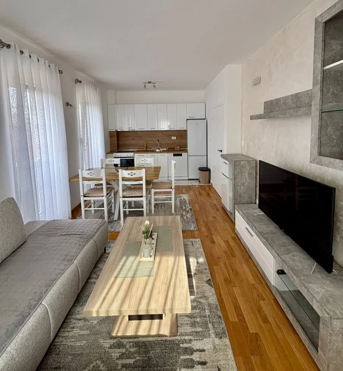 2 bedroom apartment
