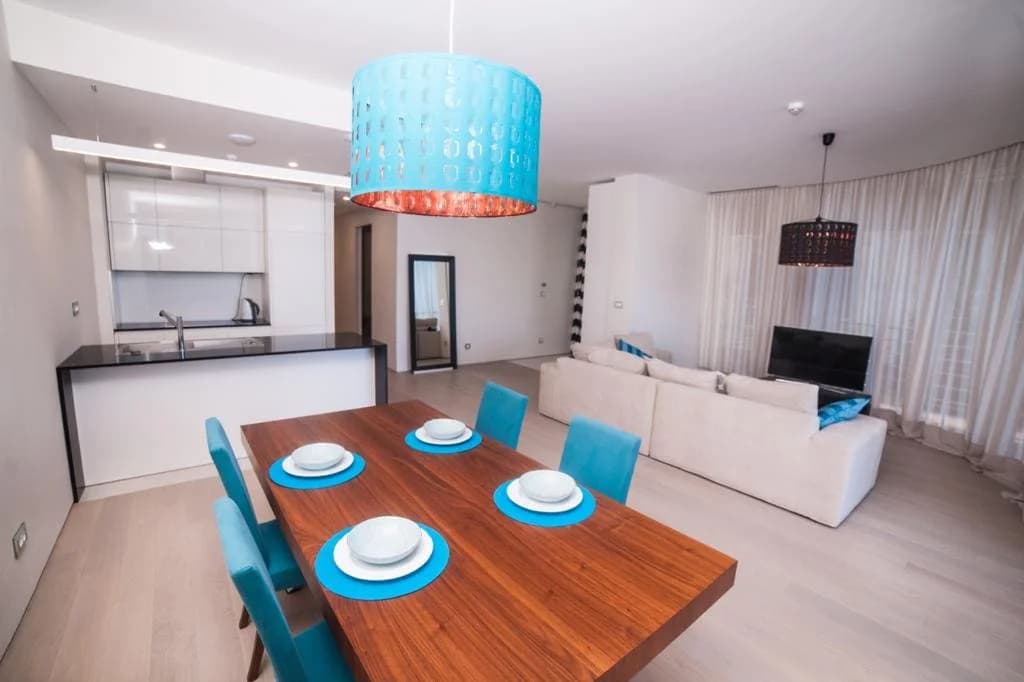 Condo 2 bedrooms