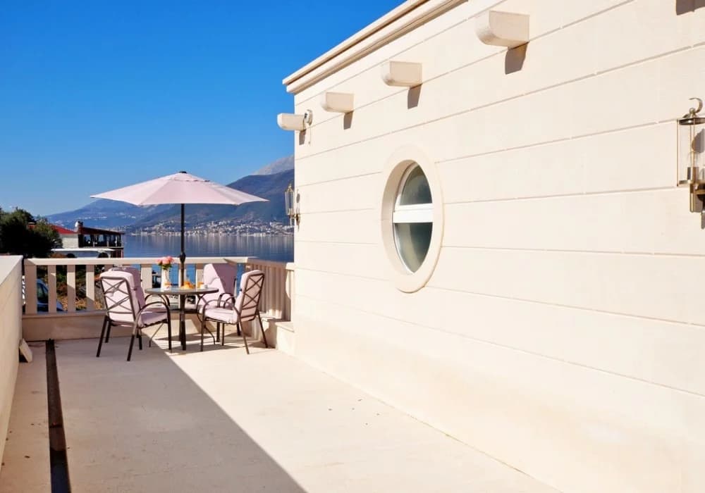 Villa 6 bedrooms