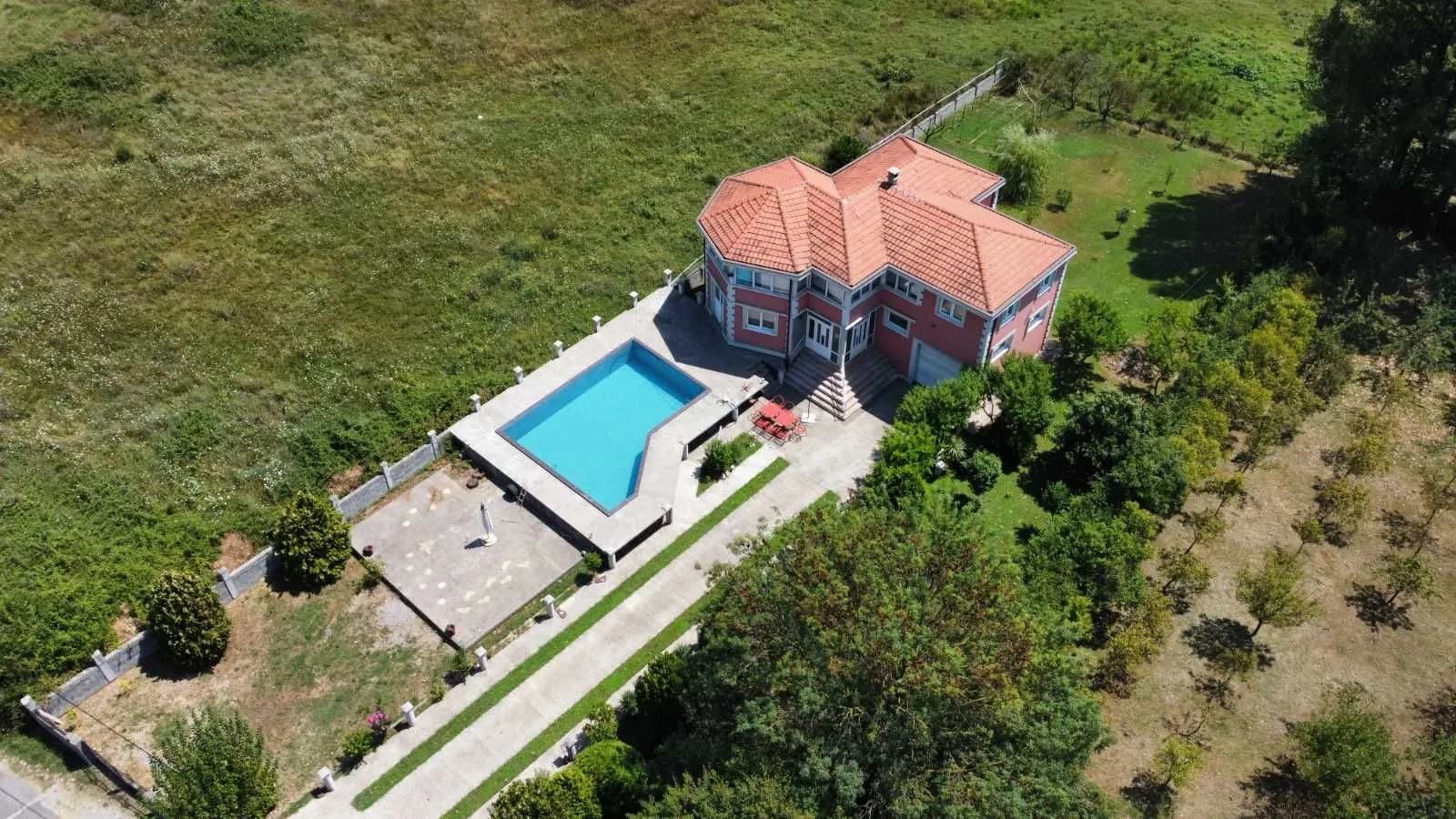 Prodaja, kuća, 350m², Danilovgrad, Crna Gora