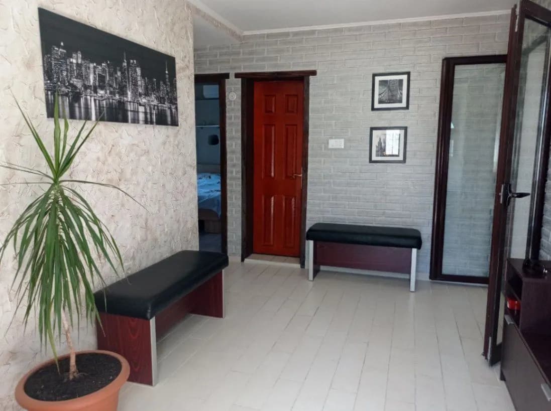 Prodaja, kuća, 284m², Dobre Vode, Bar