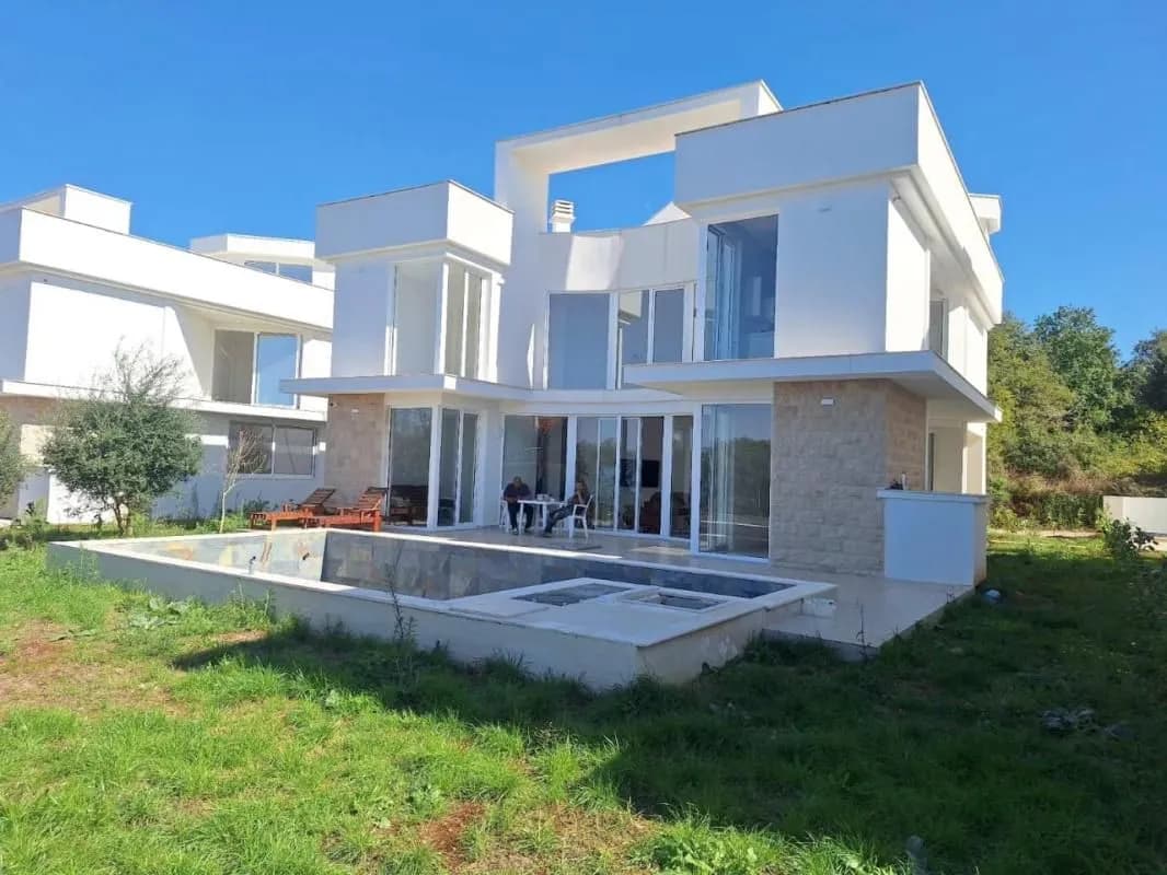 Prodaja, kuća, 467m², Prijevor, Budva