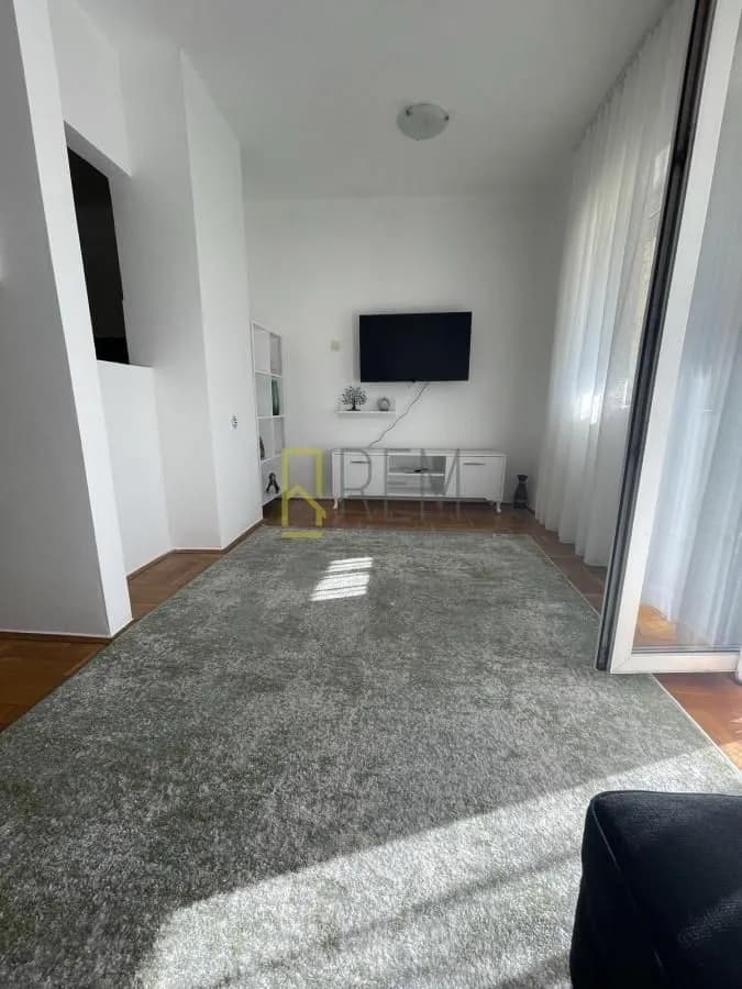 Prodaja, dvosoban stan, 65m², Stari Aerodrom, Podgorica