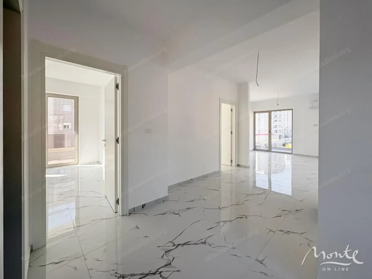 Prodaja, trosoban stan, 105m², Budva, Crna Gora