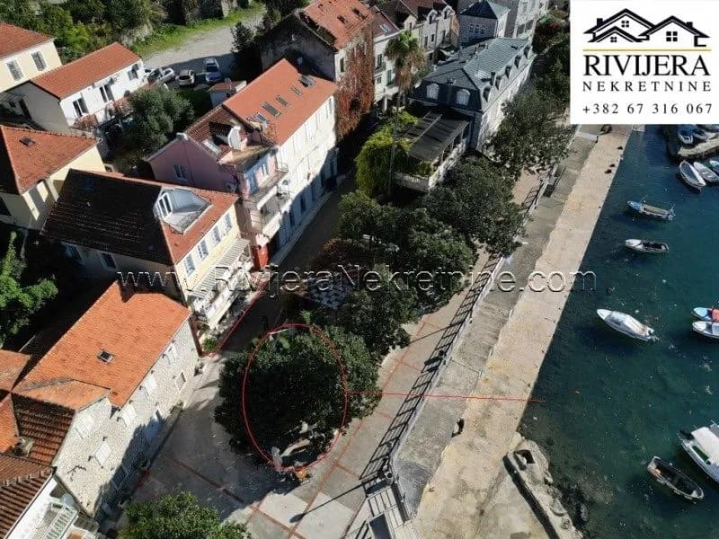 Prodaja, poslovni prostor, 145m², Centar, Herceg Novi