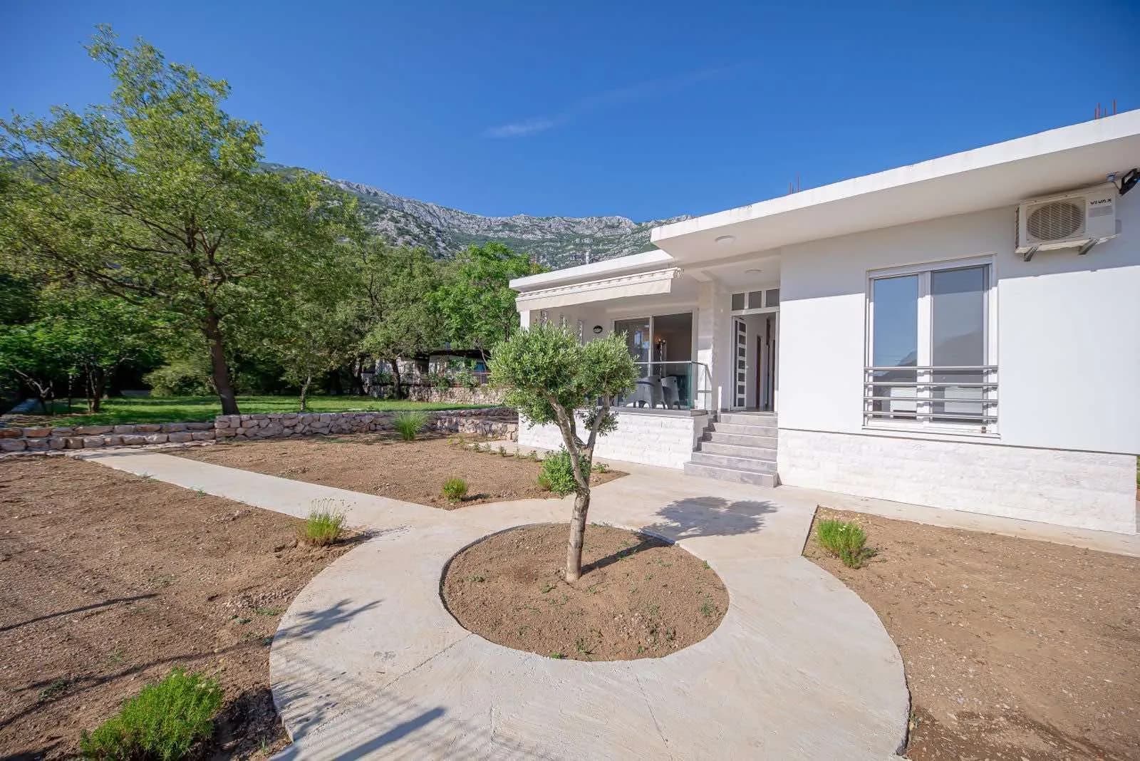 Prodaja, kuća, 100m², Đurmani, Bar