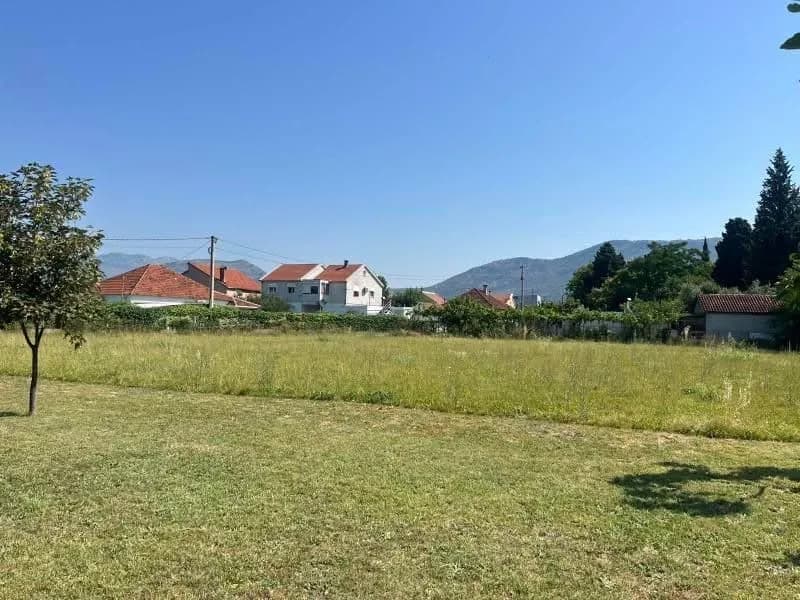 Prodaja, plac, 824m², Masline, Podgorica