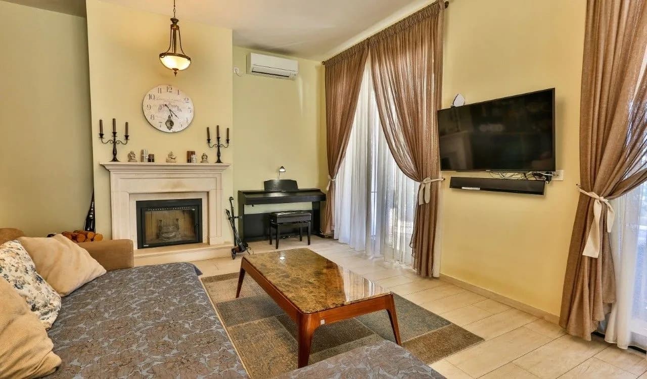 Prodaja, kuća, 240m², Donja Lastva, Tivat