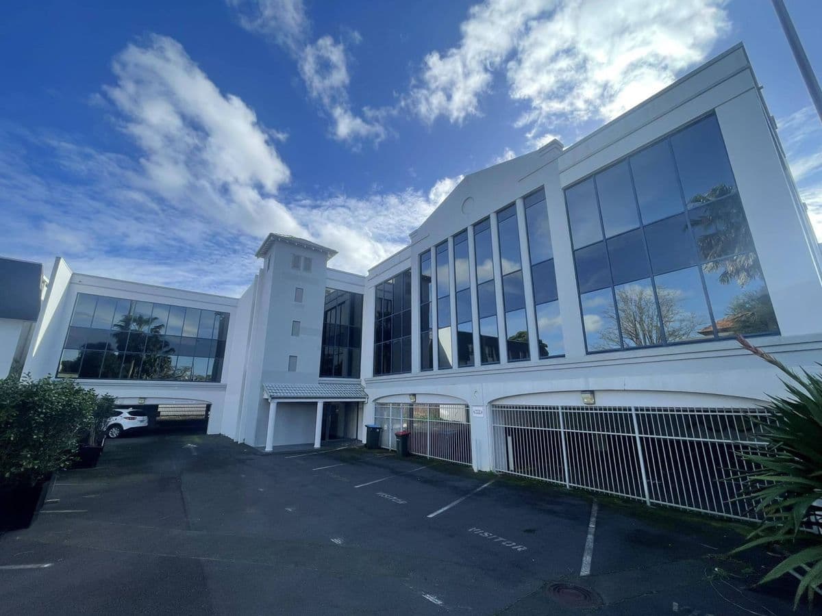 Central Epsom Office - Affordable + Parking