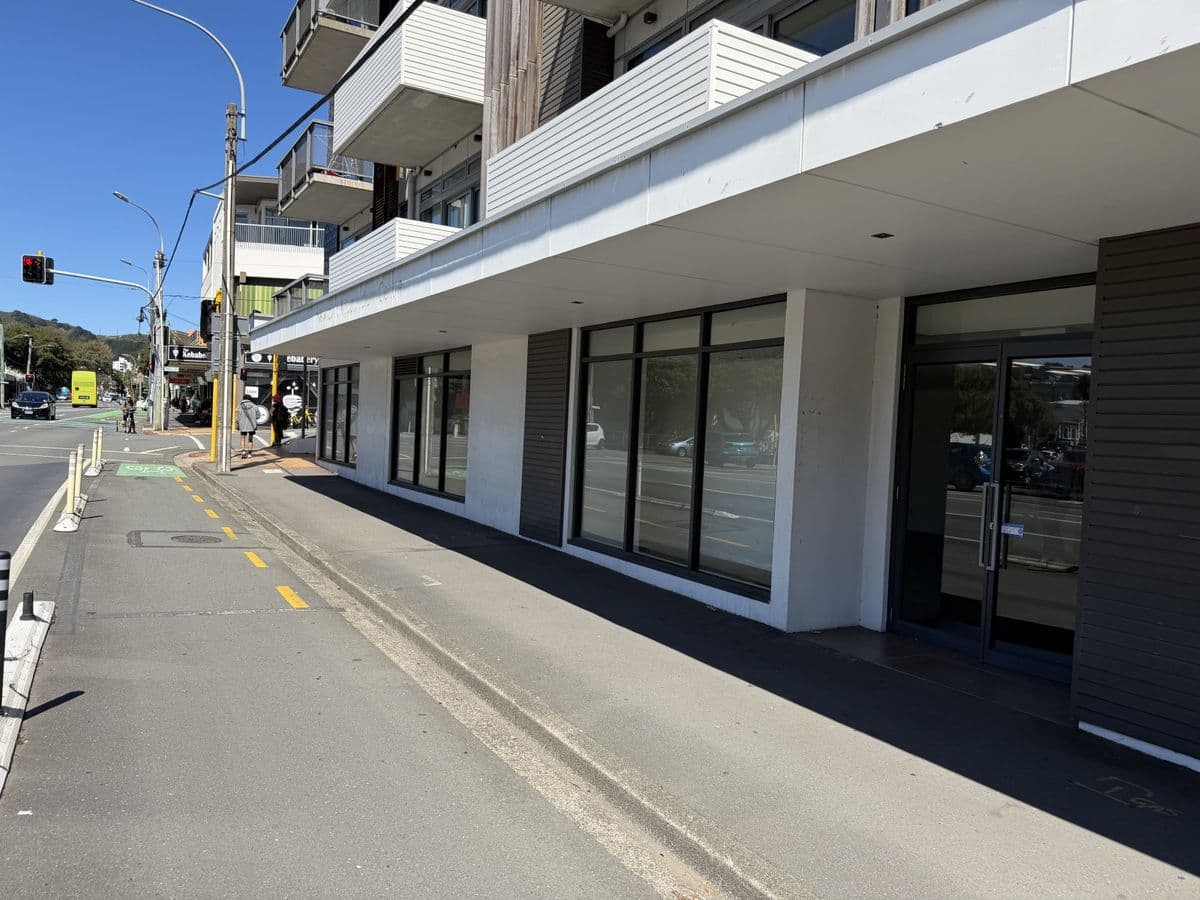Ground floor Riddiford Street retail or office