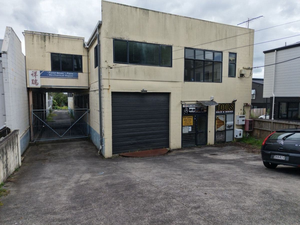 Versatile Industrial Site | 788 m²