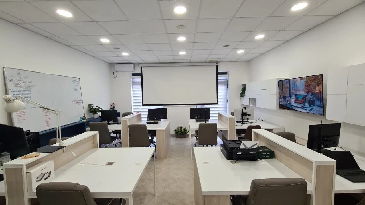 Office 982 m²